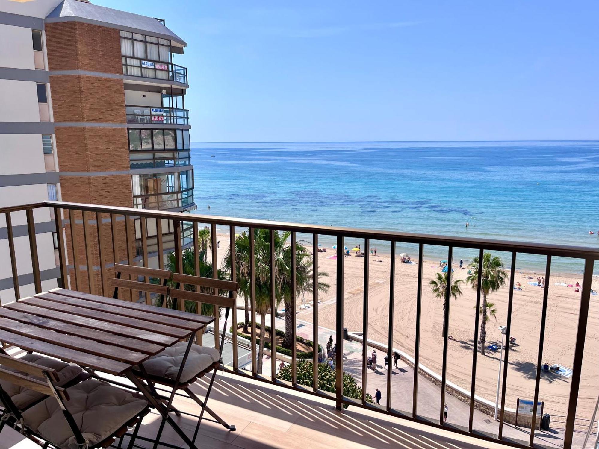 Apartamento Frente Al Mar En Calpe Con Parking Para 4 Personas Exterior photo