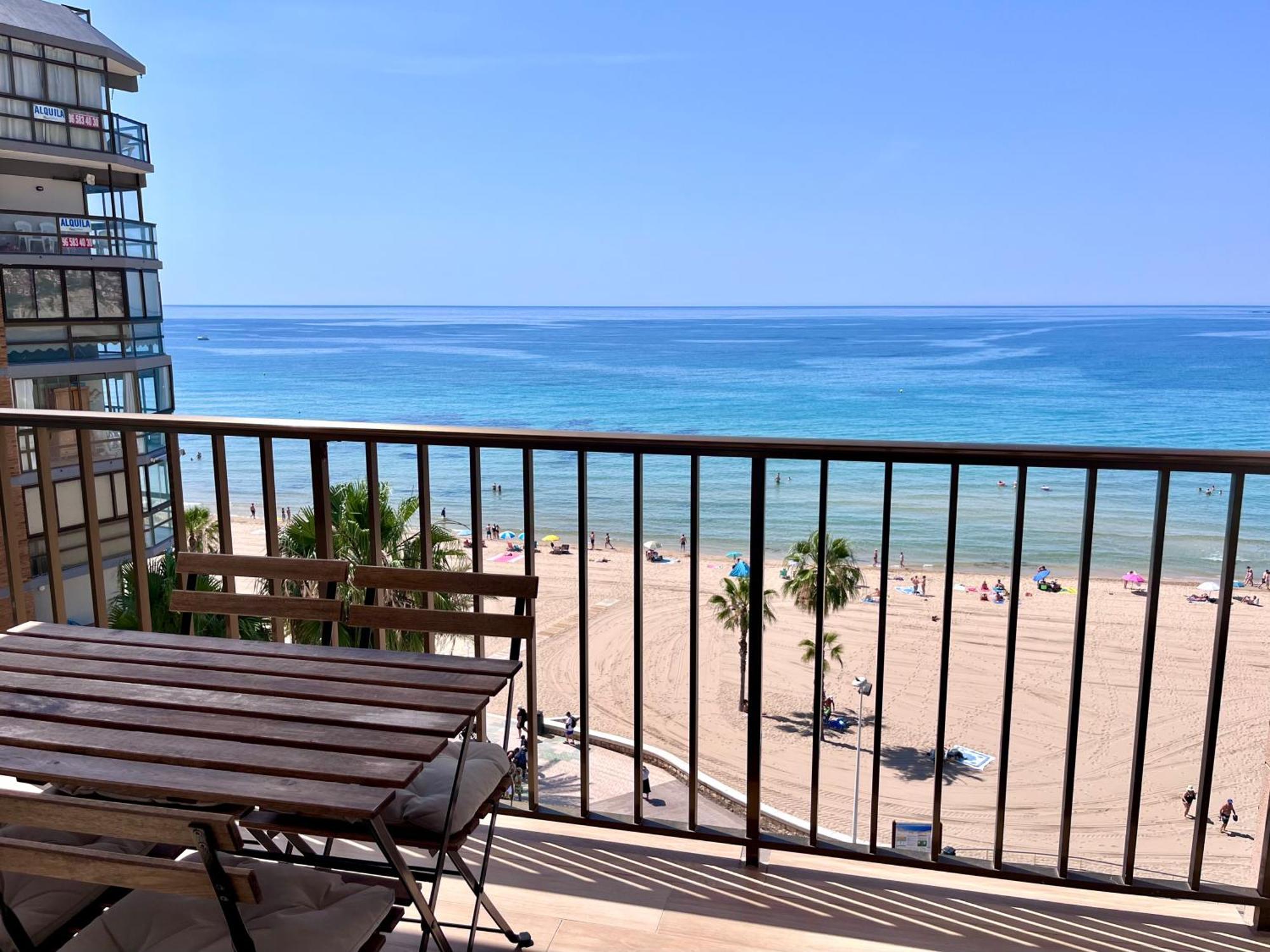 Apartamento Frente Al Mar En Calpe Con Parking Para 4 Personas Exterior photo