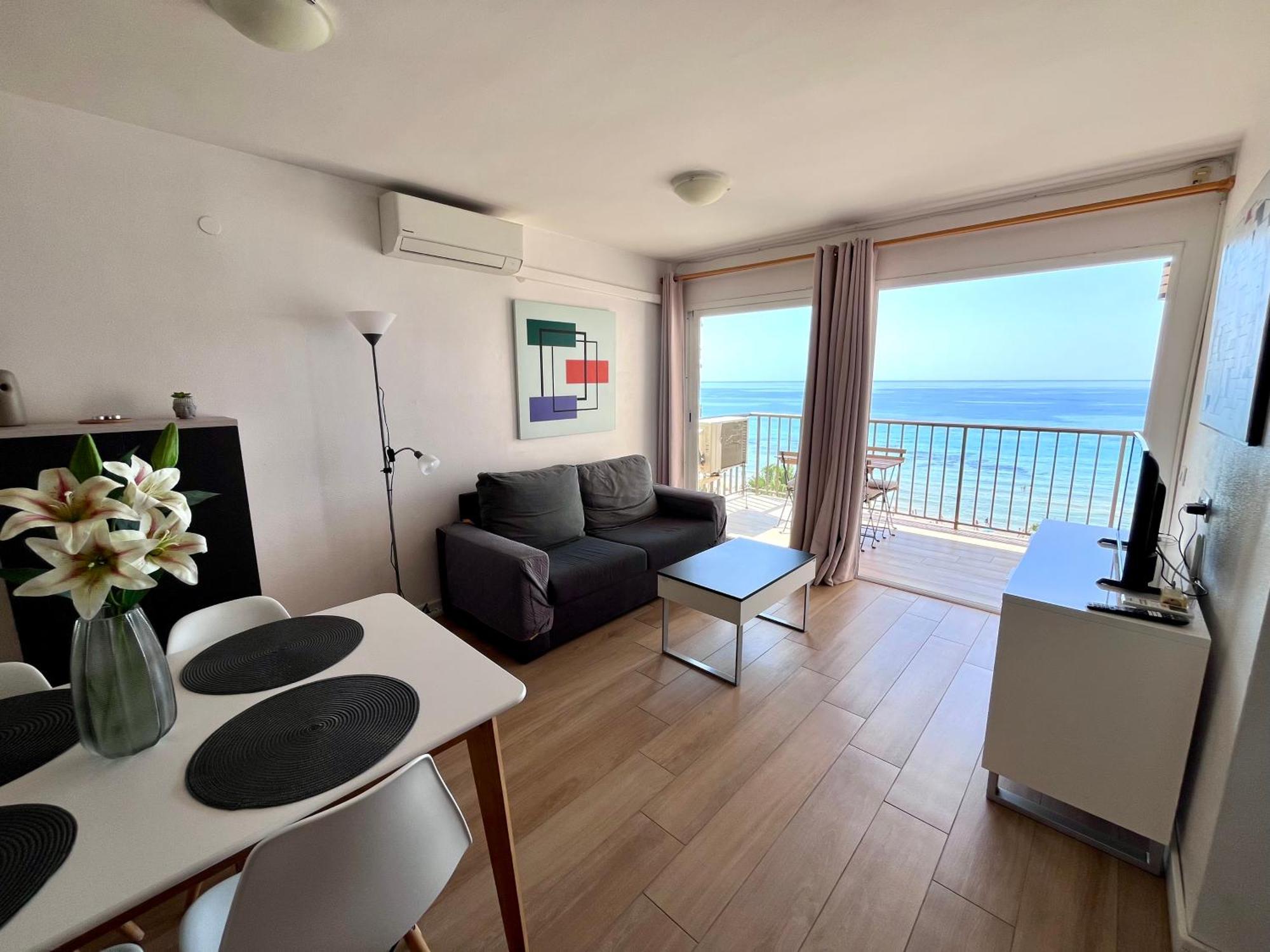 Apartamento Frente Al Mar En Calpe Con Parking Para 4 Personas Exterior photo